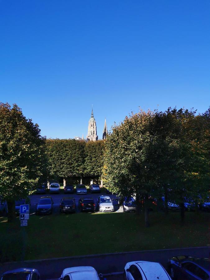 appartement avec vue sur cathédrale classé de tourisme 3 étoiles Bayeux Exterior foto